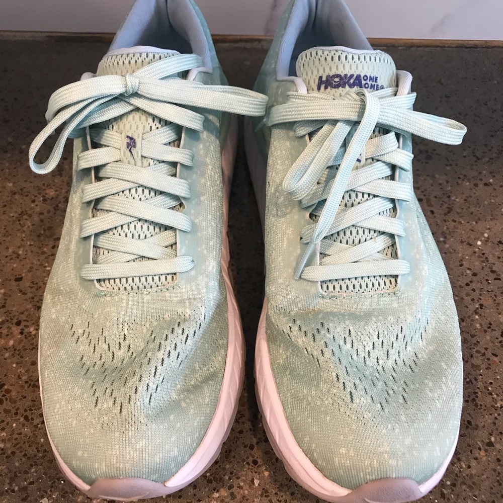 Hoka One One Cavu 2